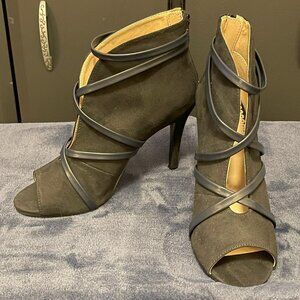Women's Size 6.5 Bootie Heels
